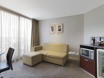 Amora Riverwalk Melbourne - Kalgoorlie Accommodation 18