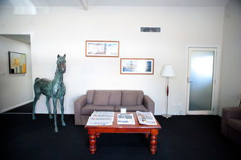 APX Parramatta - Kalgoorlie Accommodation 4