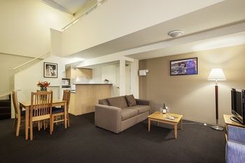 APX Parramatta - Kalgoorlie Accommodation 10