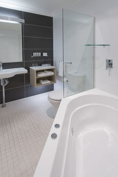 Best Western Plus Apollo International Hotel - Kalgoorlie Accommodation 1