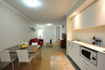 APX Darling Harbour - Kalgoorlie Accommodation 16