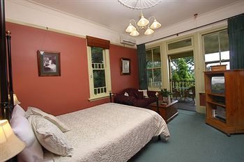 Moments Mountain Retreat - Kalgoorlie Accommodation 4