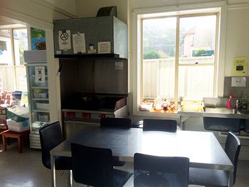 Manly Guest House - Kalgoorlie Accommodation 6