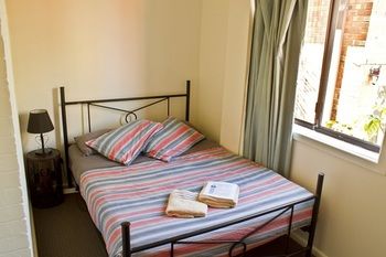 Manly Guest House - Kalgoorlie Accommodation 11
