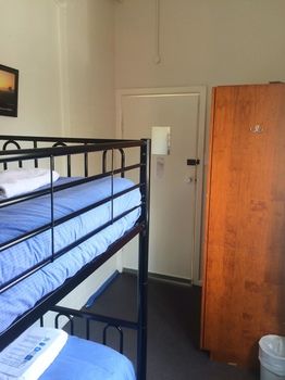 Manly Guest House - Kalgoorlie Accommodation 19