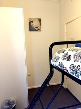 Manly Guest House - Kalgoorlie Accommodation 24