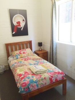 Manly Guest House - Kalgoorlie Accommodation 27