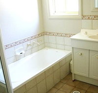 Madigan Wine Country Cottages - Kalgoorlie Accommodation