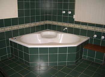 Madison's Mountain Retreat - Kalgoorlie Accommodation 0