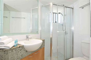 Malibu Mooloolaba - Kalgoorlie Accommodation 2