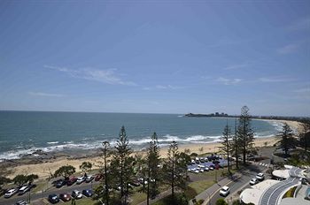 Malibu Mooloolaba - Kalgoorlie Accommodation 3