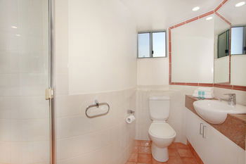 Malibu Mooloolaba - Kalgoorlie Accommodation 27