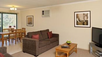 Apartments @ Mt Waverley - Kalgoorlie Accommodation 17