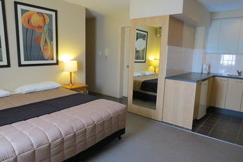 Waldorf Drummoyne Serviced Apartments - Kalgoorlie Accommodation 8