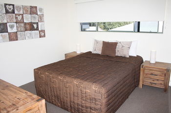 Noosa River Retreat - Kalgoorlie Accommodation 9