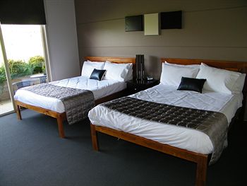 De'Vine Escape - Kalgoorlie Accommodation 6