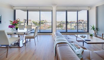Zara Tower - Luxury Suites And Apartments - Kalgoorlie Accommodation 9