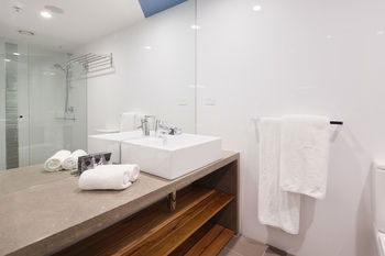Zara Tower - Luxury Suites And Apartments - Kalgoorlie Accommodation 61