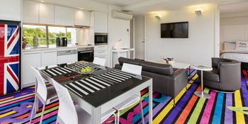ADGE Boutique Apartment Hotel - Kalgoorlie Accommodation 7