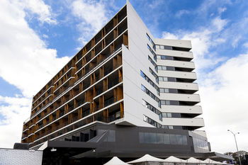 Apartments @ IKON Glen Waverley - Kalgoorlie Accommodation 24