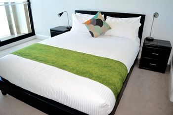 Apartments Melbourne Domain - CBD - Kalgoorlie Accommodation 23
