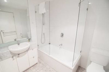 Inner Melbourne Serviced Apartments - Kalgoorlie Accommodation 9