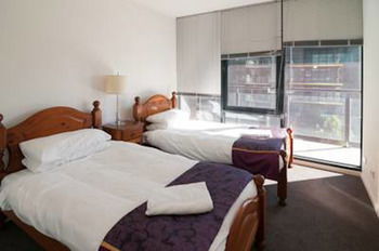 Inner Melbourne Serviced Apartments - Kalgoorlie Accommodation 25