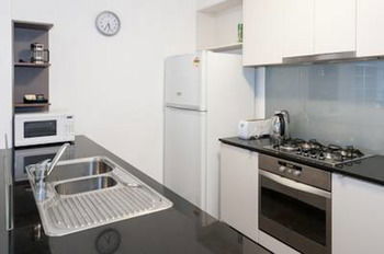 Inner Melbourne Serviced Apartments - Kalgoorlie Accommodation 39