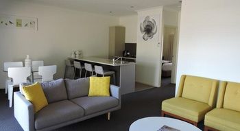 H Boutique Hotel - Kalgoorlie Accommodation 24