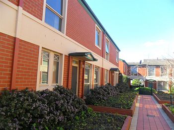 Australian Home Away @ Box Hill 32 - Kalgoorlie Accommodation 9