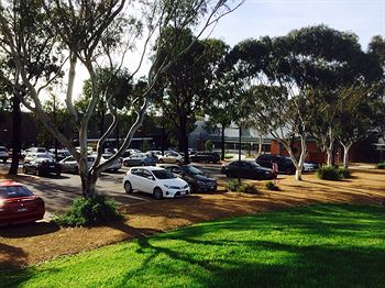 Australian Home Away @ Box Hill 32 - Kalgoorlie Accommodation 13