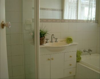 Australian Home Away @ Doncaster Grange Park - Kalgoorlie Accommodation 0