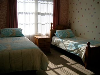 Australian Home Away @ Doncaster Grange Park - Kalgoorlie Accommodation 2