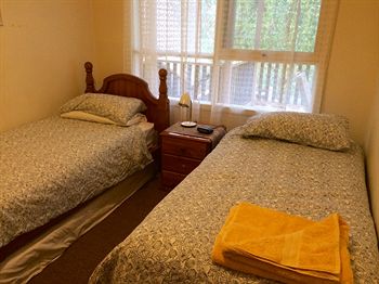 Australian Home Away @ Doncaster Grange Park - Kalgoorlie Accommodation 6