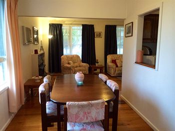 Australian Home Away @ Doncaster Grange Park - Kalgoorlie Accommodation 11