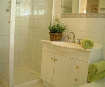 Australian Home Away @ Doncaster Grange Park - Kalgoorlie Accommodation 20