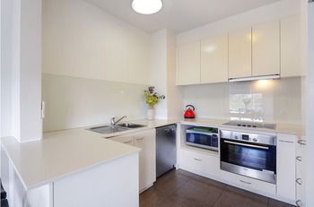 Albert Road Serviced Apartments - Kalgoorlie Accommodation 8
