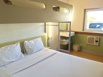 Ibis Budget Campbelltown - Kalgoorlie Accommodation 4