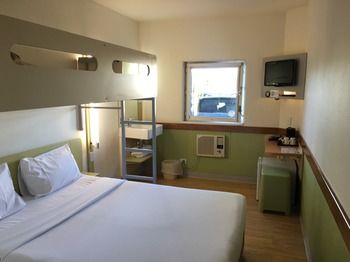 Ibis Budget Campbelltown - Kalgoorlie Accommodation 5