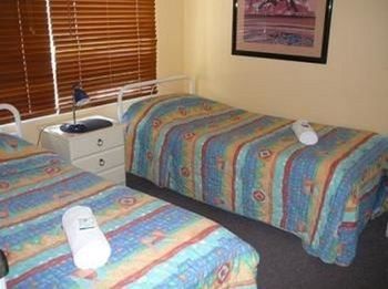 Bayviews & Harbourview Holiday Apartments - Kalgoorlie Accommodation 3