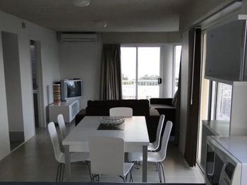 Bayviews & Harbourview Holiday Apartments - Kalgoorlie Accommodation 9