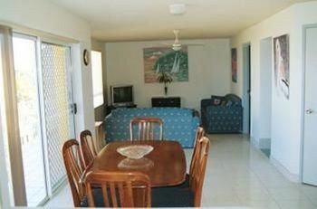 Bayviews & Harbourview Holiday Apartments - Kalgoorlie Accommodation 10