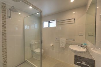 Alex Beach Cabins - Kalgoorlie Accommodation 6