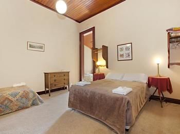 The Victoria & Albert Guesthouse - Kalgoorlie Accommodation 3