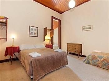 The Victoria & Albert Guesthouse - Kalgoorlie Accommodation 13
