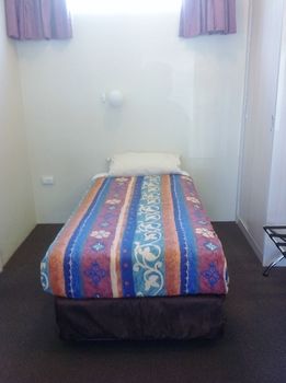 Ashton Townhouse Motel And Suites - Kalgoorlie Accommodation 18
