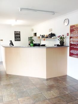 Ashton Townhouse Motel And Suites - Kalgoorlie Accommodation 22