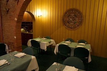 Forest Lodge Motor Inn & Restaurant - Kalgoorlie Accommodation 8