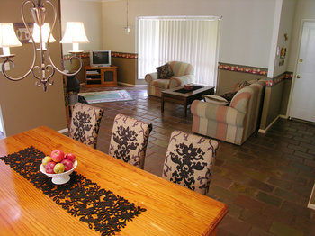 Apple Tree Cottage & Studio - Kalgoorlie Accommodation 12