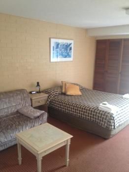 Bathurst Apartments - Kalgoorlie Accommodation 6
